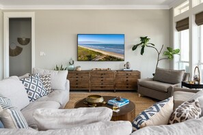 独立别墅, 4 间卧室 | 起居区 | 智能电视、流媒体服务