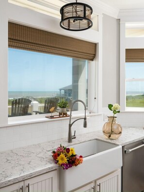 House, 4 Bedrooms | Interior