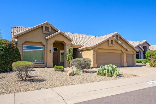 House, 4 Bedrooms | Exterior