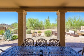 House, 4 Bedrooms | Outdoor dining