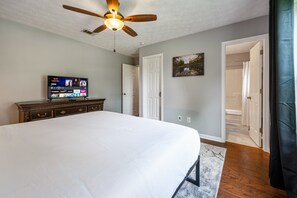 3 bedrooms, WiFi, bed sheets