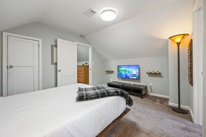 3 bedrooms, Internet