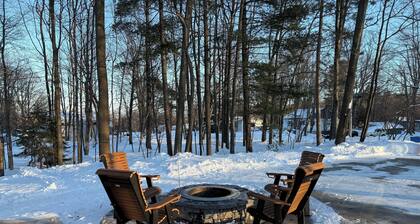 Beautifully remodeled 2-bedroom house in Marquette
Ski and Bike the U.P.