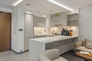 Deluxe appartement, balkon, uitzicht op stad | Privékeuken