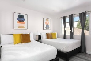 3 bedrooms, iron/ironing board, WiFi, bed sheets