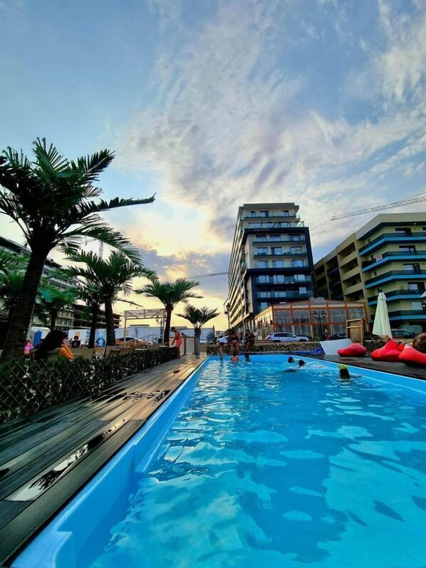 Seasonal outdoor pool