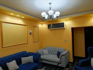 Smart TV - THE MESSAHA ROYALE (Giza Governorate)