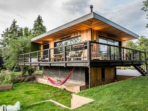 Exterior - The Red House (Chester)