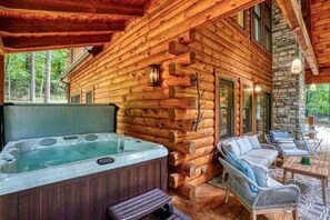 Terrace/patio - Glamping Escapes in Logan in this Luxury Log Cabin Rental with Fire-Pit and Hot-Tub (Logan)