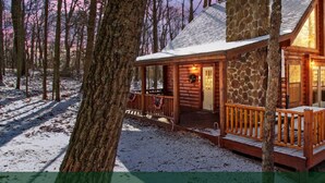 Exterior - Beautiful Cabin For Rent in Hocking Hills Region of Ohio (Logan)