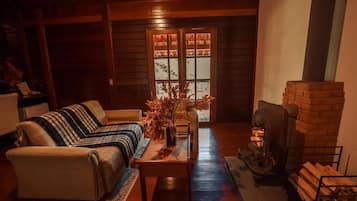 Chalet | Living area