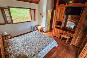 Soundproofing, free WiFi - Pousada dos Quatis (Campos do Jordão)