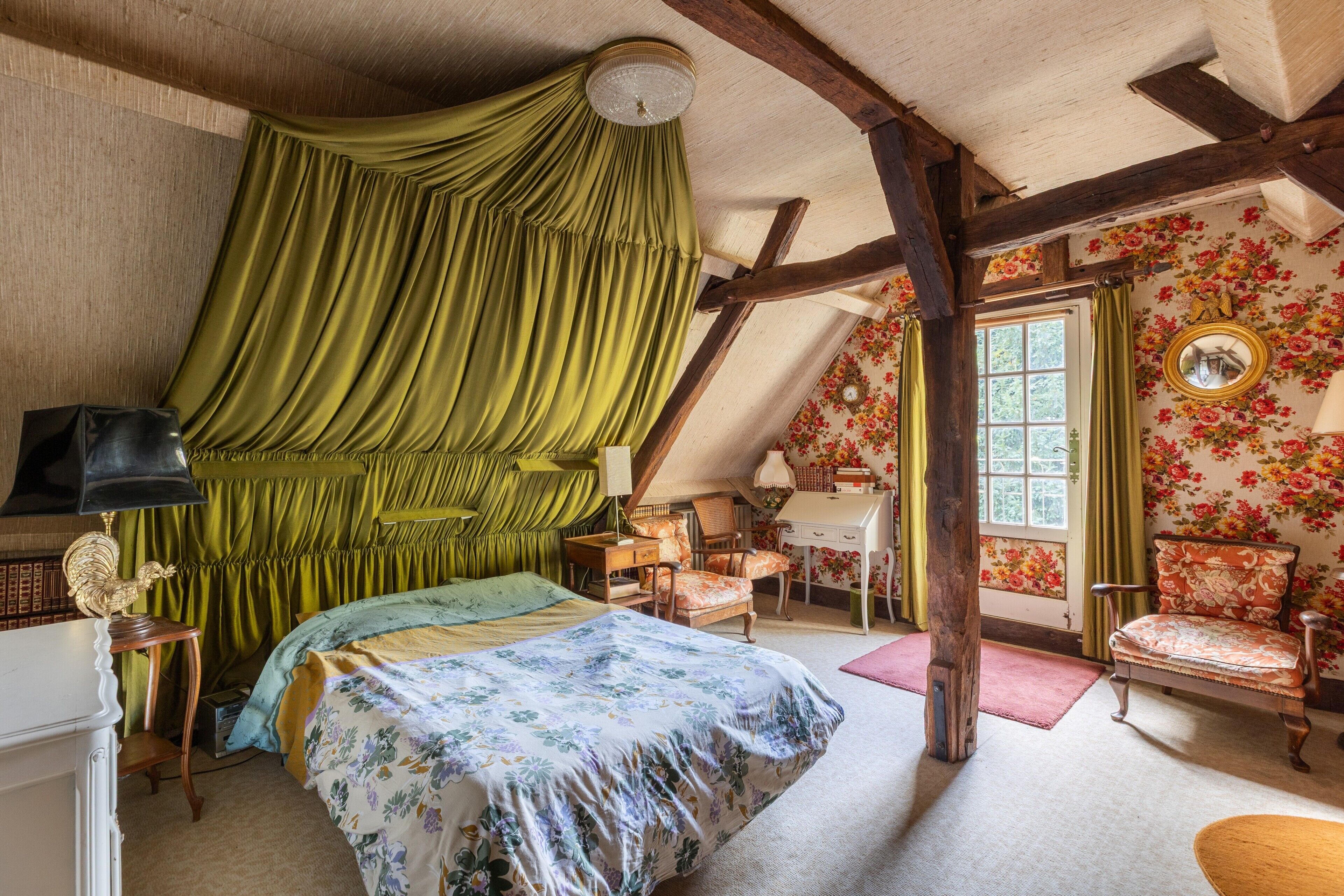 3 間睡房、熨斗/熨衫板、床單