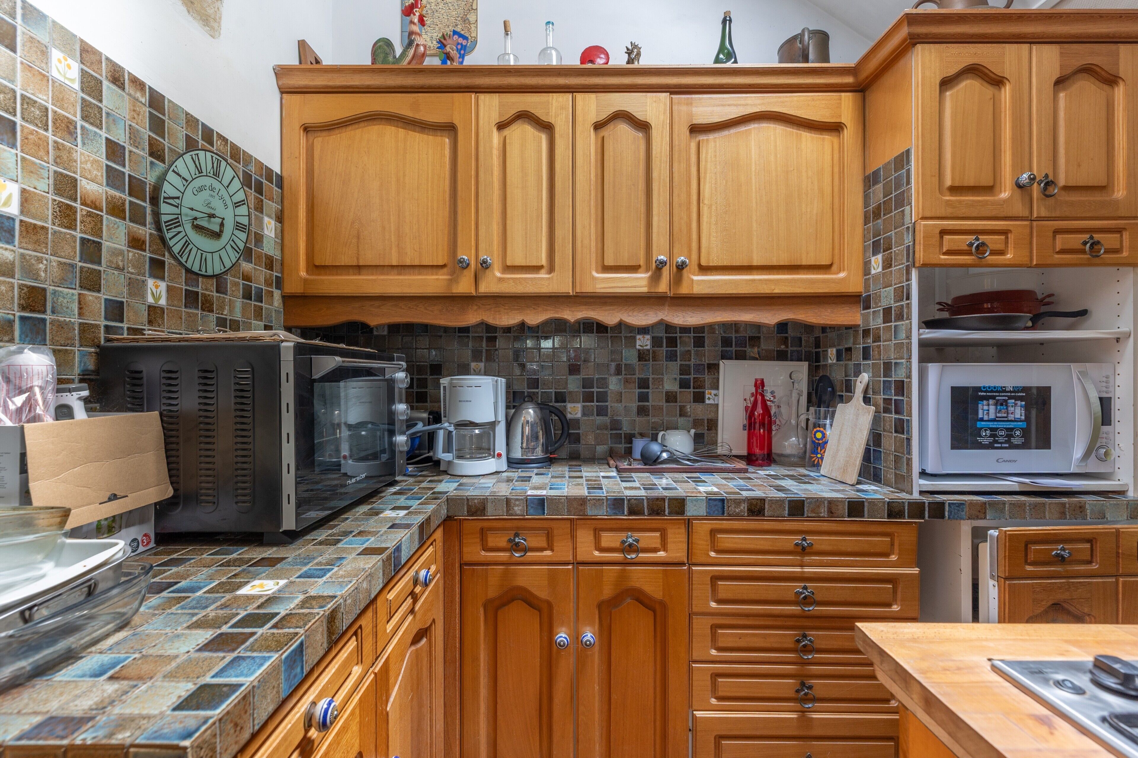 雪櫃、微波爐、焗爐、爐具