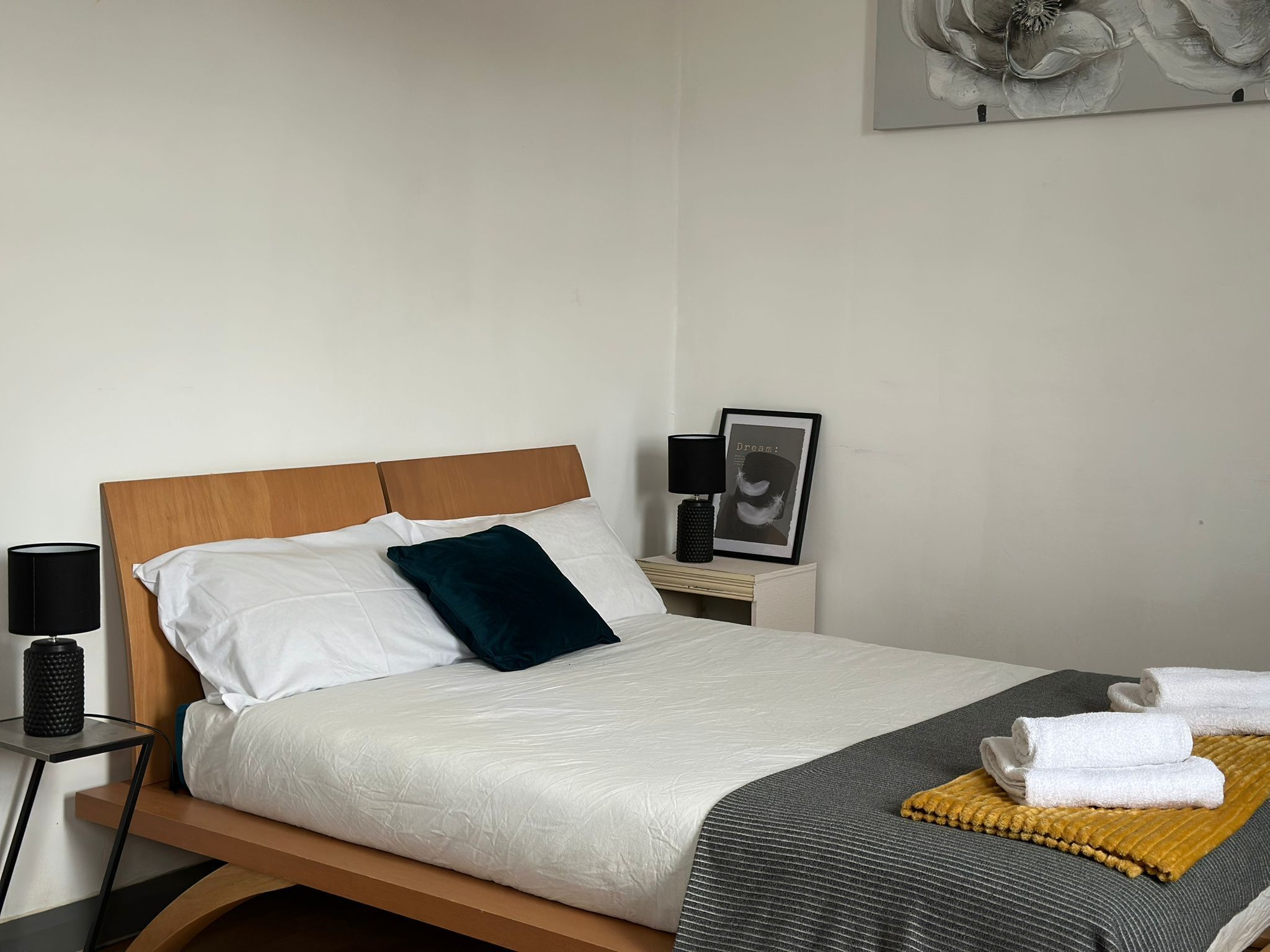1 bedroom, iron/ironing board, Internet, bed sheets