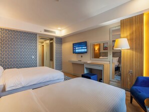 In-room safe, laptop workspace, iron/ironing board, free WiFi - Elite World Comfy Diyarbakır (Diyarbakır)