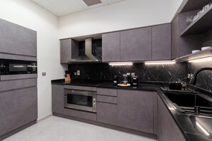 Apartment - Oceana Southern - 101 - PJ (Dubai)