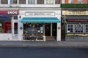 Exterior detail - Lamont Road VI by onefinestay (London)