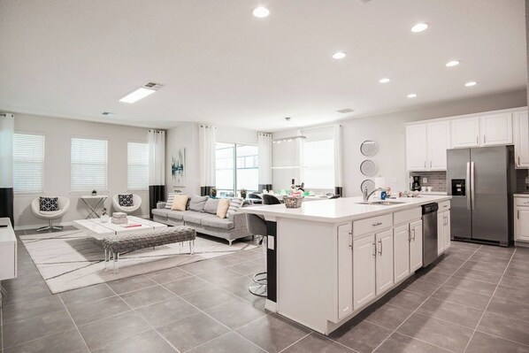 Interior - Themed Rooms | Spacious | Free Resort Access! (Kissimmee)