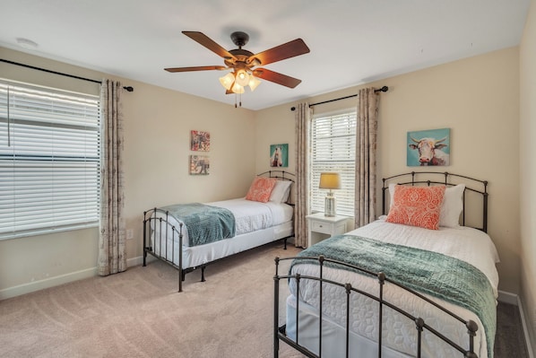 9 bedrooms, desk, iron/ironing board, free WiFi