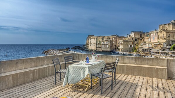 Restauration extérieure