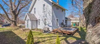 Stone's Throw Lake House