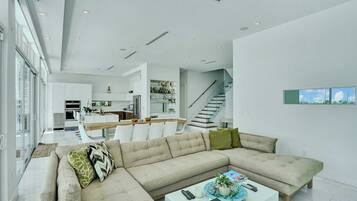 6 habitaciones y acceso a internet