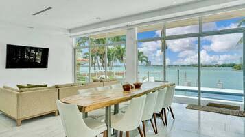 6 habitaciones y acceso a internet