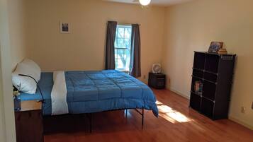 1 sovrum, strykjÀrn/strykbrÀda, wi-fi och sÀngklÀder