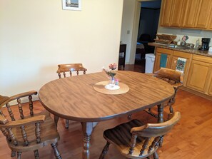 Dining - Large 1-Bdrm+ Apartment Surrounded by Nature in Rural Vermont (Addison)