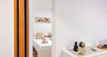 La Casa di Clelia by Ca-Sa Check