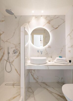 Luxury Suite, 2 Bedrooms, Balcony, Hill View | Bathroom | Free toiletries, hair dryer, towels, soap - Azure Escape  (Santorini)
