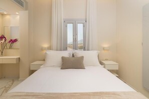 Deluxe Apartment, 1 Bedroom, Balcony, City View - Azure Escape  (Santorini)