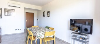 Charybdis - Apartment with Pool