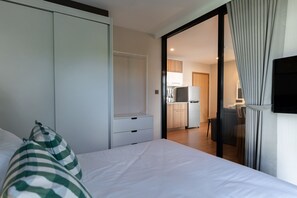 1 bedroom, iron/ironing board, WiFi, bed sheets