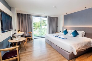 1 bedroom, iron/ironing board, WiFi, bed sheets - La Vita Studio S2507: Pool, Gym & Shuttle (Rawai)