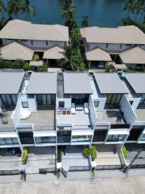 Exterior - Smart 3BR Townhouse in Laguna Park 65/20 (Choeng Thale)