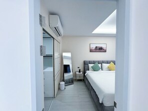 3 bedrooms, iron/ironing board, WiFi, bed sheets - Smart 3BR Townhouse in Laguna Park 65/20 (Choeng Thale)