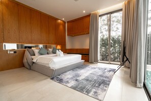 3 bedrooms, iron/ironing board