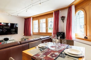 Condo, 1 King Bed with Sofa bed, Non Smoking, Mountain View | In-room dining - Charming Alpin Violett (Zermatt)