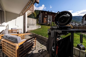 Condo, 1 King Bed with Sofa bed, Non Smoking, Mountain View | Terrace/patio