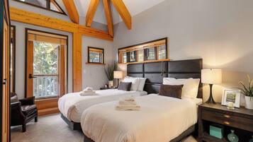 5 bedrooms, iron/ironing board, bed sheets