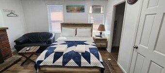 Charming 1-bedroom apartment in the peaceful area of downtown Schenectady