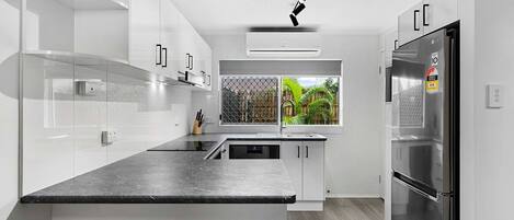 Fridge, microwave, oven, stovetop