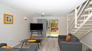 Smart TV, video library