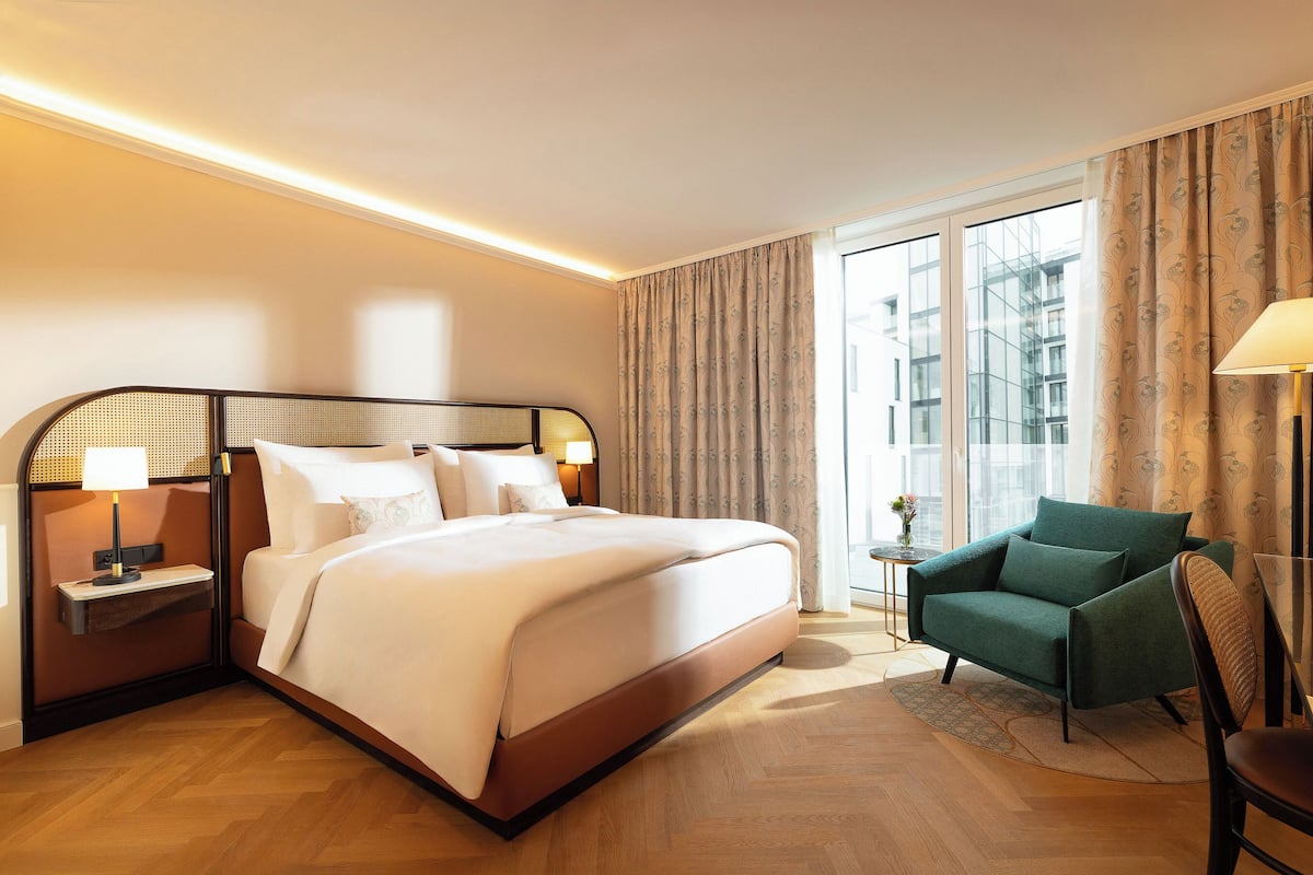 Superior Double Room | In-room safe, desk, laptop workspace, blackout drapes