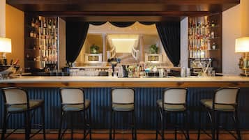 Bar (in der Unterkunft)