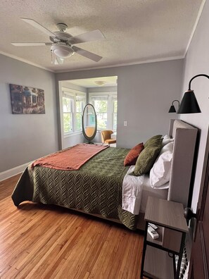 2 bedrooms, desk, free WiFi, bed sheets