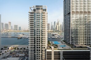 المنشأة من ا�لخارج