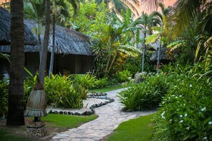 المنطقة المحيطة بالمنشأة